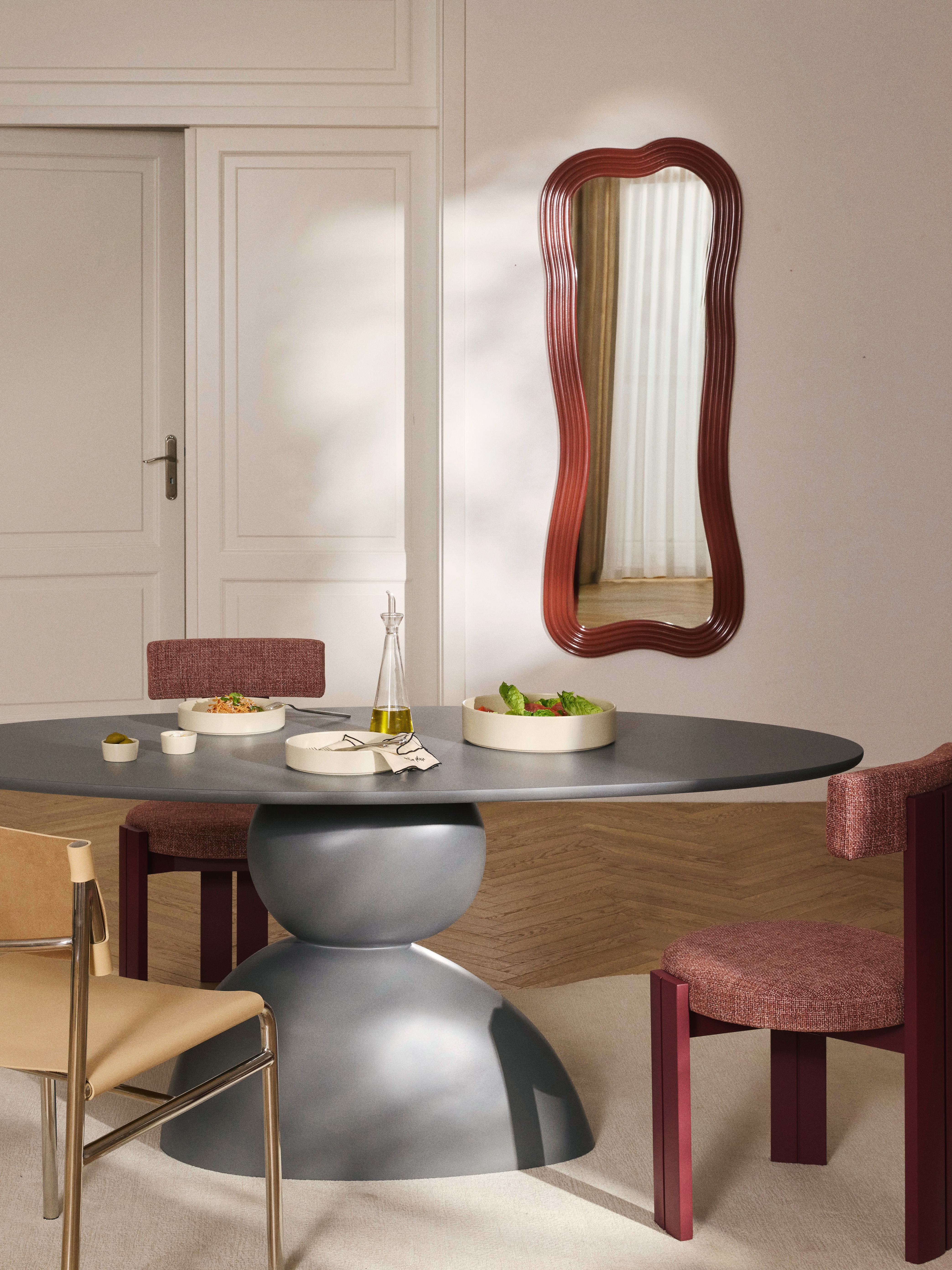 Trendfargen burgundy som interiørstatement