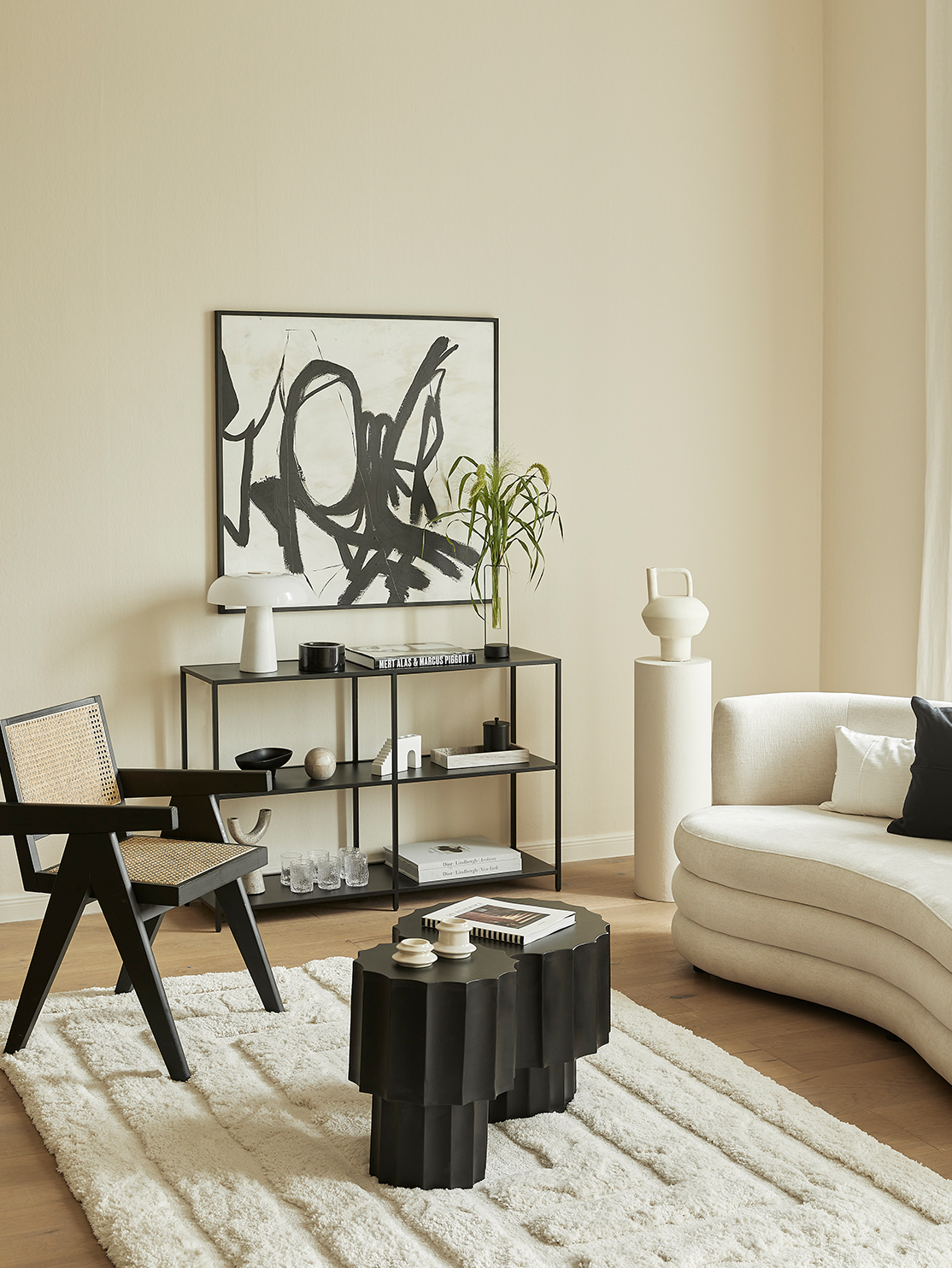 Kontraste in Schwarz & Beige