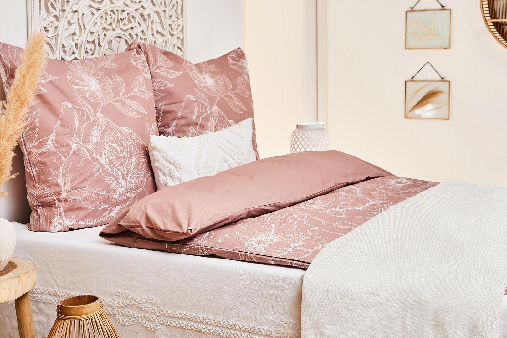 Bed Styling: Roze