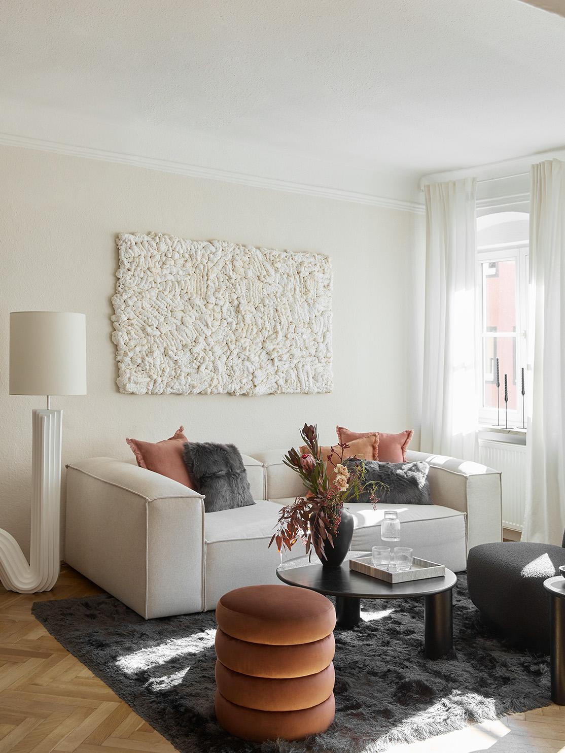 Kontrastreich im Wohnzimmer