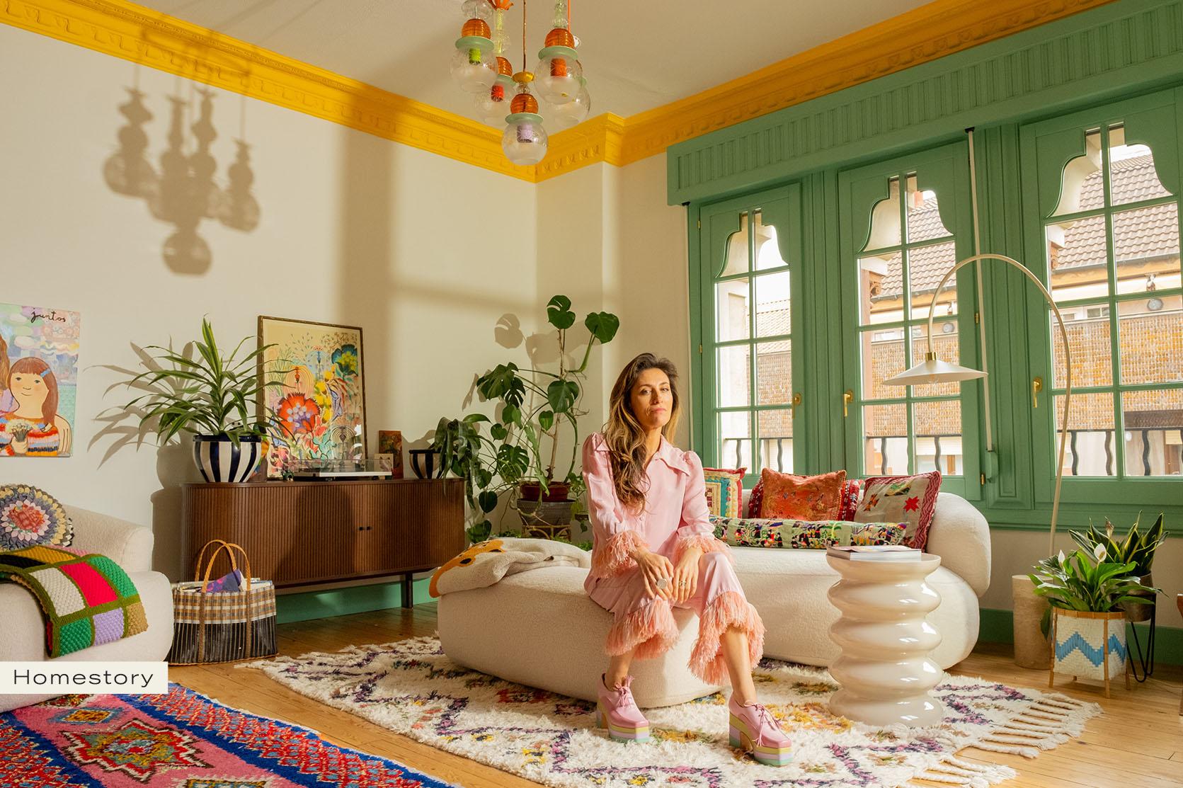Clase y color en casa de la diseñadora Celia Bernardo