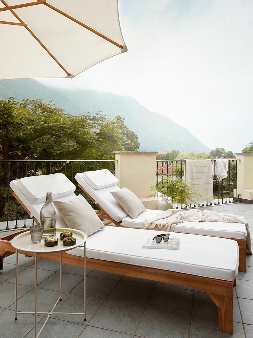 Relax – with a view!